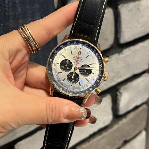 Breitling Navitimer Gold B01