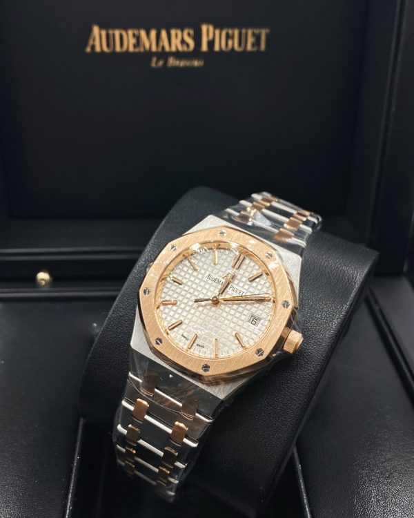 【Super Clone】Audemars Piguet Royal Oak Selfwinding Silver dial, 37mm, Steel and 18k Rose gold,