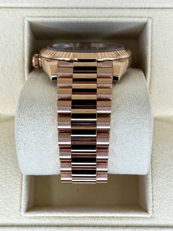 【Super Clone】RLX Day-Date "President" 40mm Everose Gold Chocolate Diamond Baguette Dial - 228235