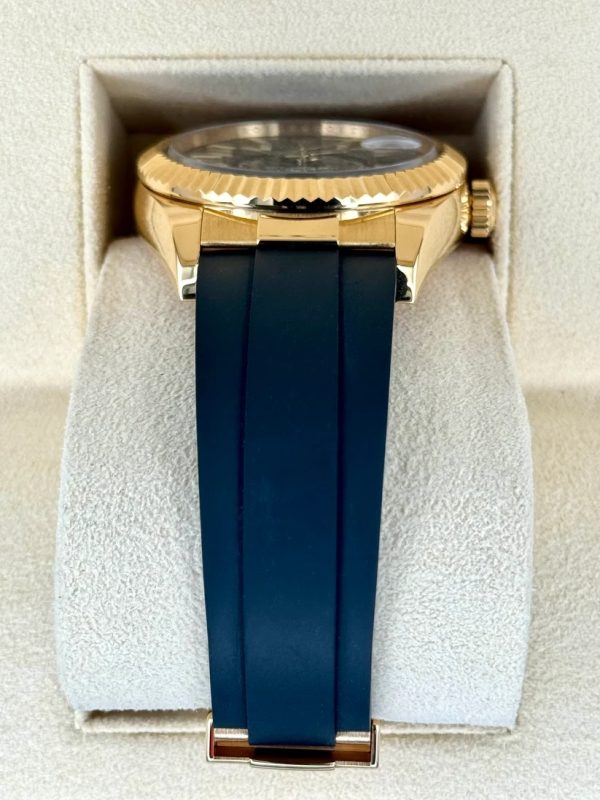 【Super Clone】RLX Sky-Dweller 42mm Yellow Gold Black Dial Oysterflex - 336238