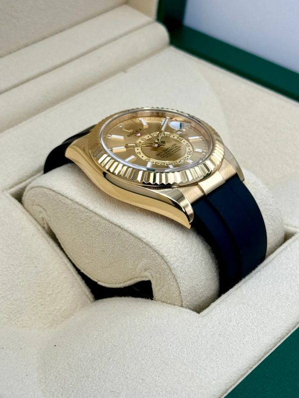 【Super Clone】RLX Sky-Dweller 42mm Yellow Gold Champagne Dial Oysterflex - 336238